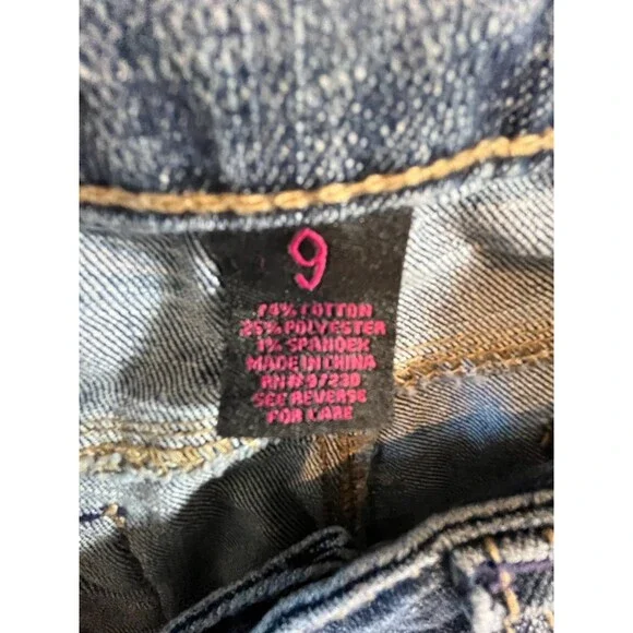 Almost Famous Jeans Women 9 Mid Rise Distressed Stretch Always Fabulous (W32 L31 - Picture 13 of 16